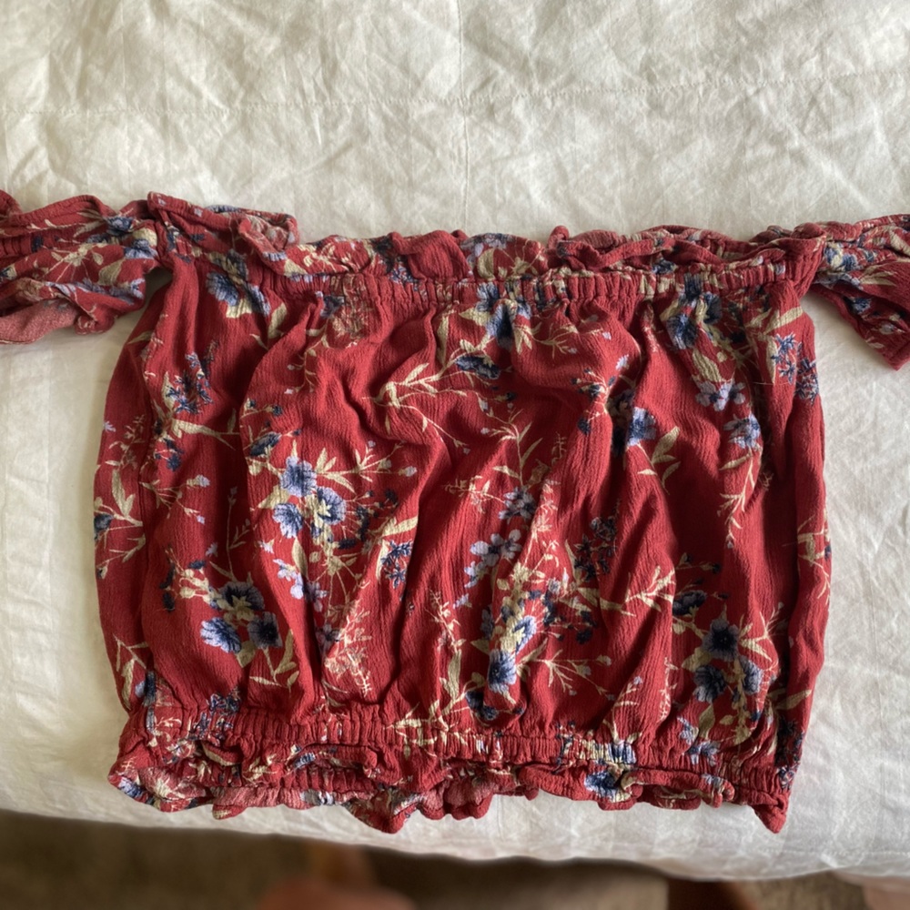 American Eagle Crop Top with Shoulder Sleeves - Size XS